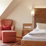 Hotel Kirchenwirt Restaurant Wachau 4*