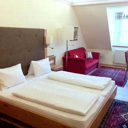 Hotel-restaurant Kirchenwirt Weissenkirchen in der Wachau