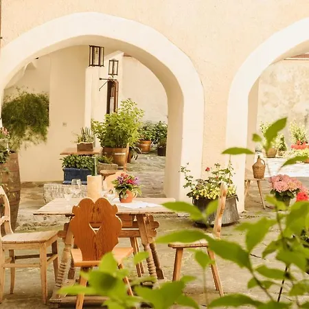 Hotel-restaurant Kirchenwirt 4*