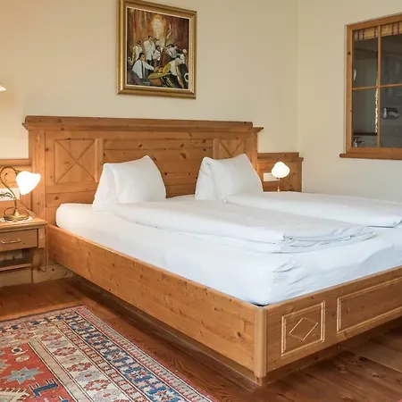 Hotel Hotel-restaurant Kirchenwirt Weissenkirchen in der Wachau