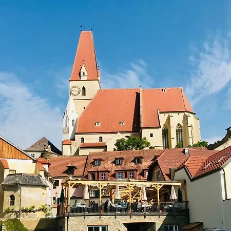 ホテル Kirchenwirt Restaurant Wachau 4*
