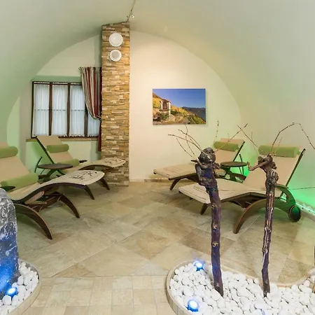 Hotel-restaurant Kirchenwirt Hotel Weissenkirchen in der Wachau