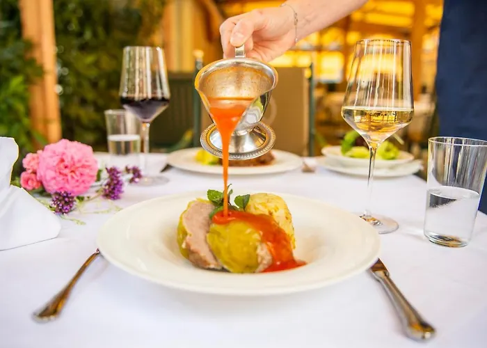 ホテル Kirchenwirt Restaurant Wachau ヴァイセンキルヒェン・イン・デア・ヴァッハウ