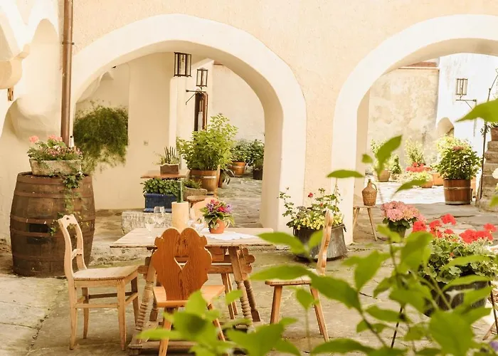 Kirchenwirt Restaurant Wachau 4*