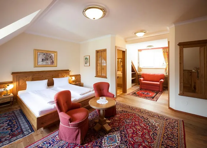 Kirchenwirt Restaurant Wachau ホテル 4*