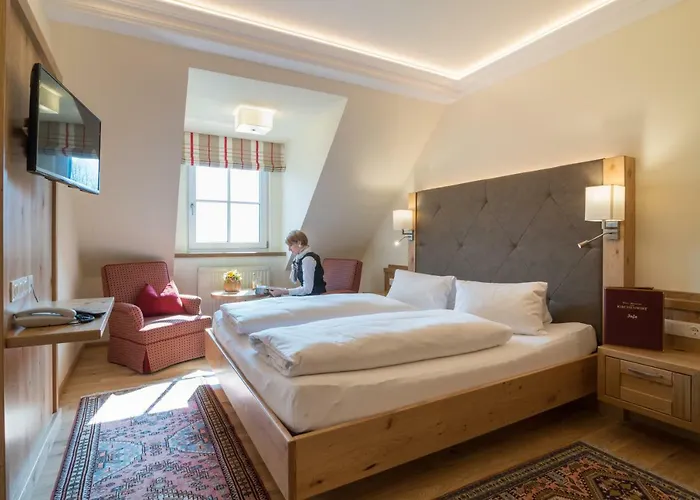 Kirchenwirt Restaurant Wachau 4* ヴァイセンキルヒェン・イン・デア・ヴァッハウ