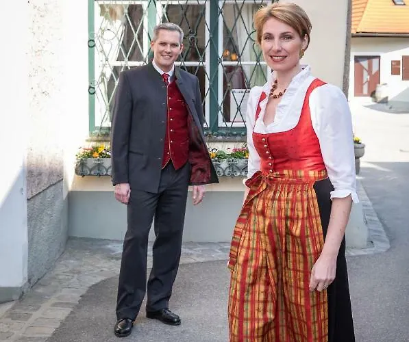 Kirchenwirt Restaurant Wachau ヴァイセンキルヒェン・イン・デア・ヴァッハウ