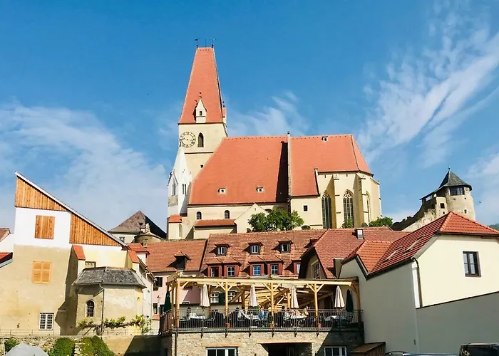 ホテル Kirchenwirt Restaurant Wachau 4*